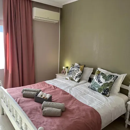 “poli” بيت ضيافة نيسيبار