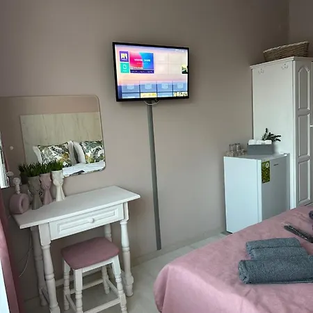 “poli” Guest house *
