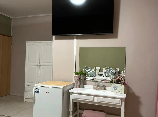 Guest house “poli”